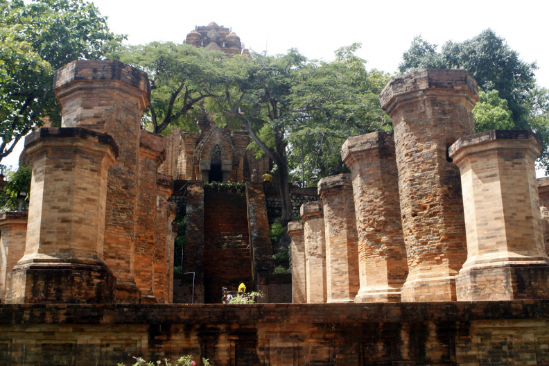 Po-Nagar-Cham-Towers.jpg