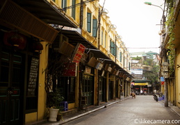 Ta Hien - Street of foreigners